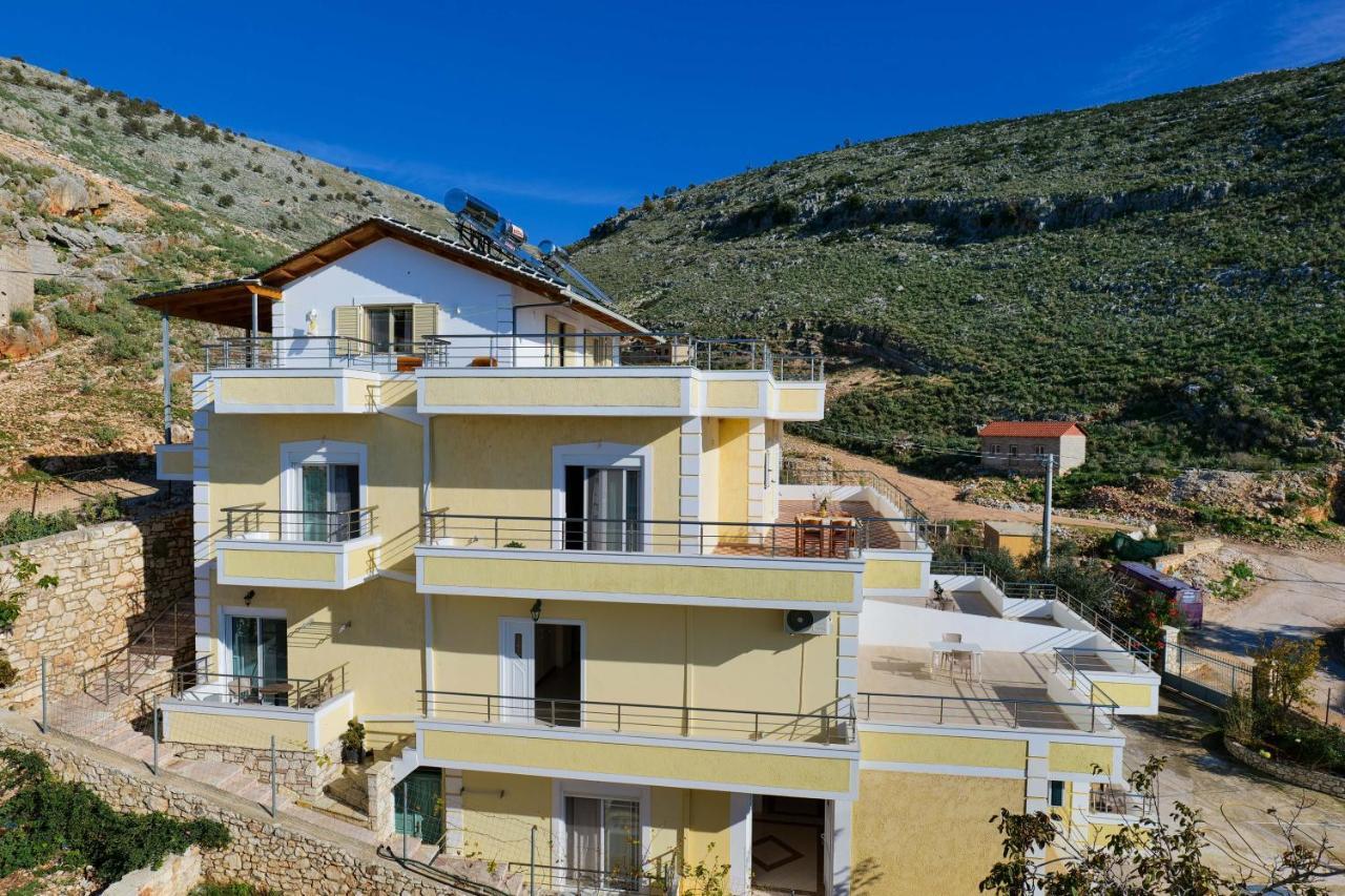 Sunny Holiday Sarandë Exterior foto