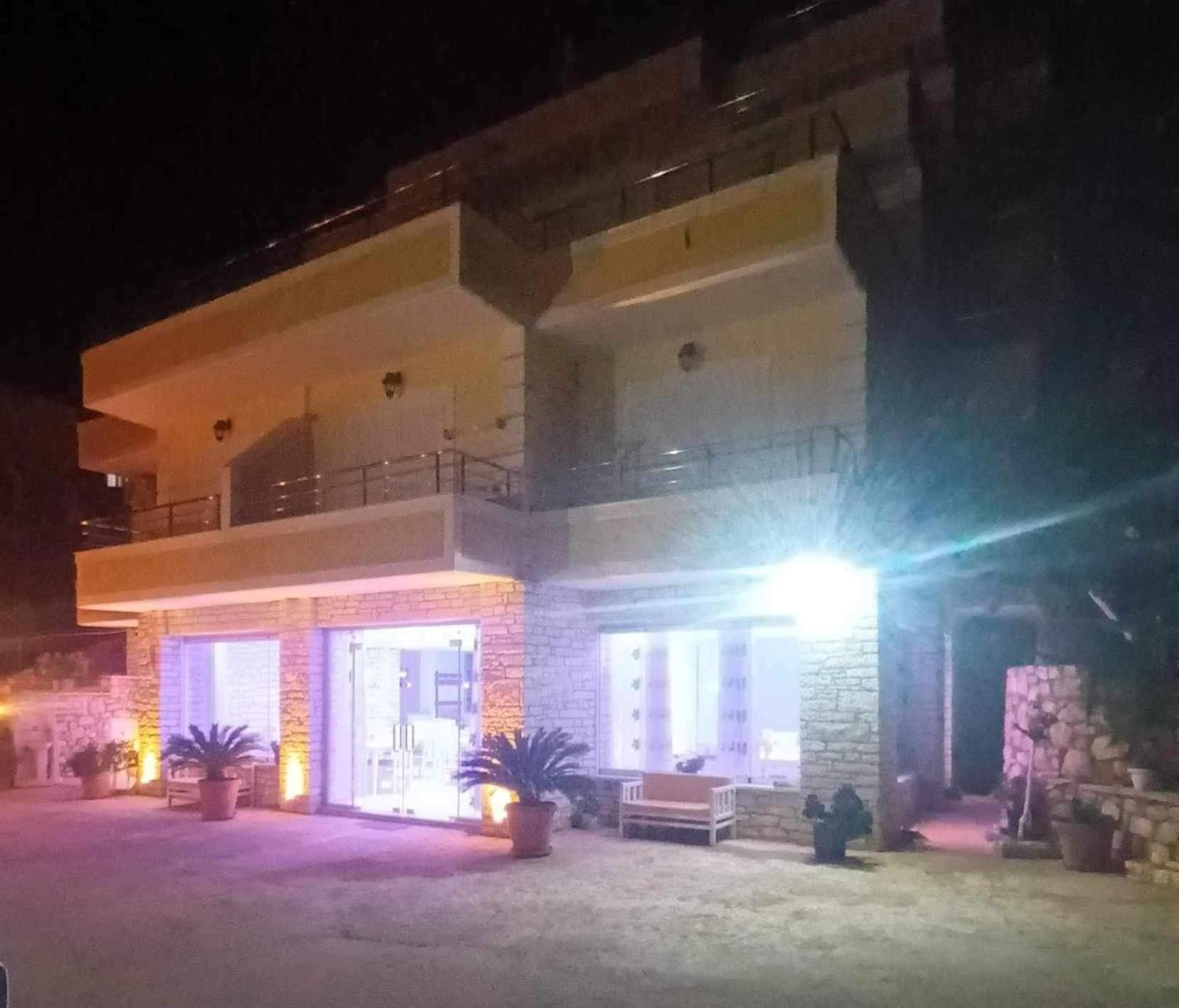 Sunny Holiday Sarandë Exterior foto